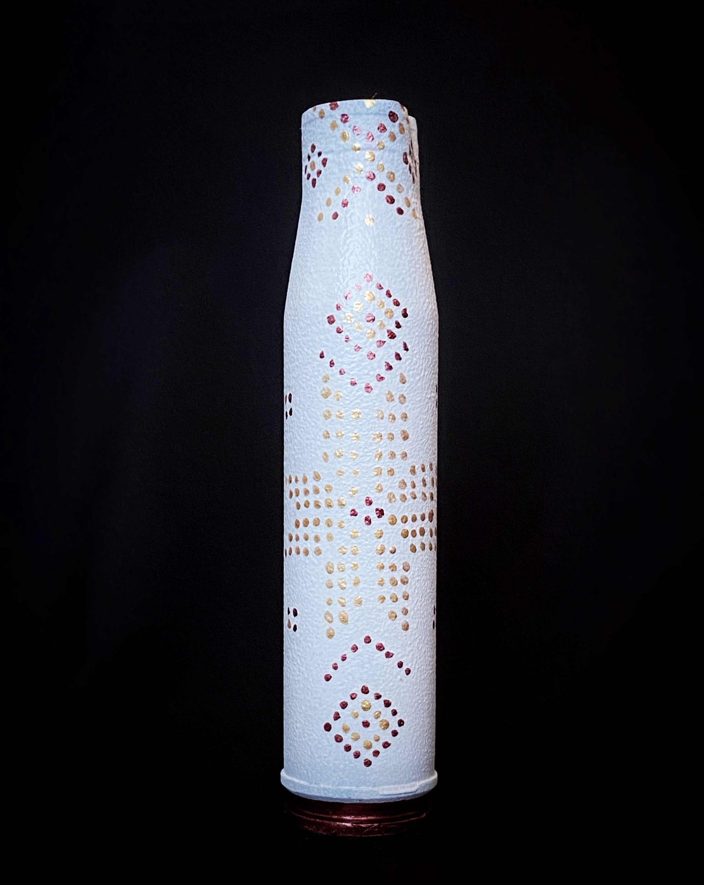 23mm shell with decorative patterns designed by Anna Huliaieva, 15cm tall artwork
