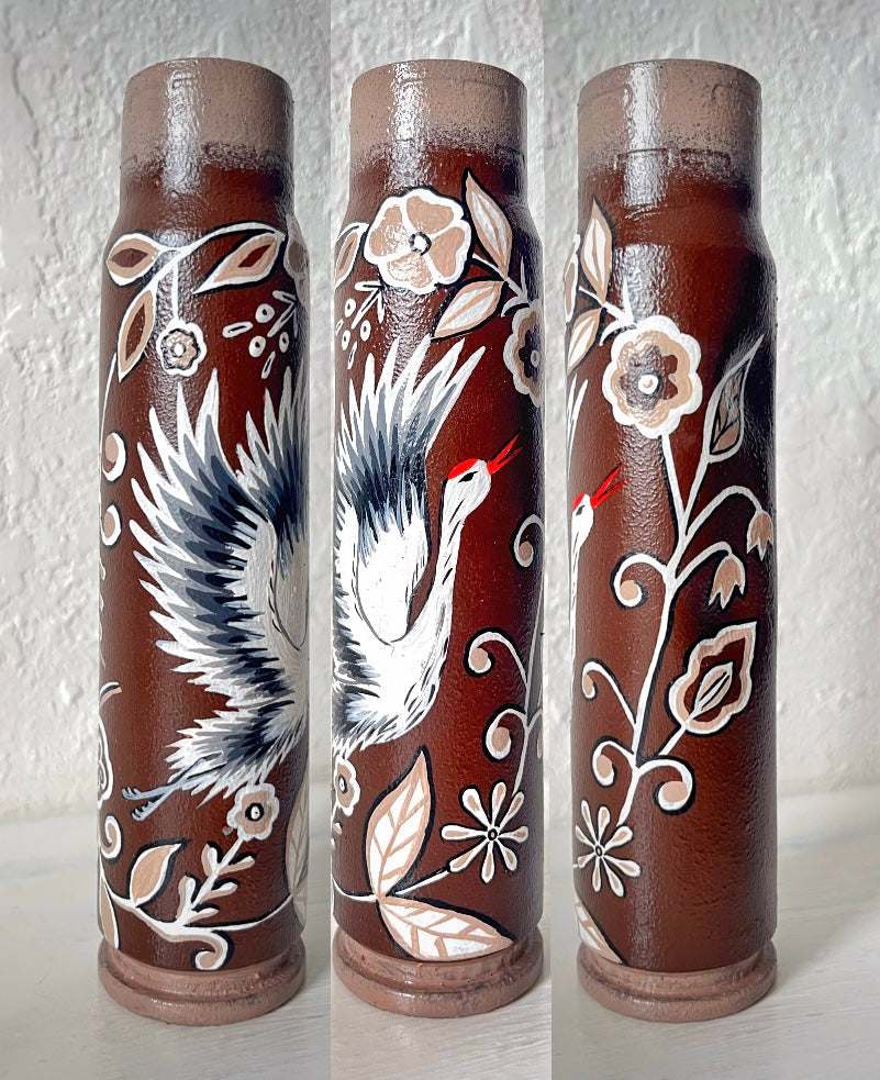 30mm patterned shell artwork by Anna Huliaieva, 16.5cm tall