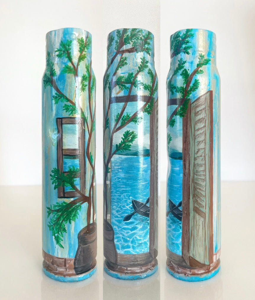 The window view. Drawn on 30mm shell. (16.5cm tall). (#1024)