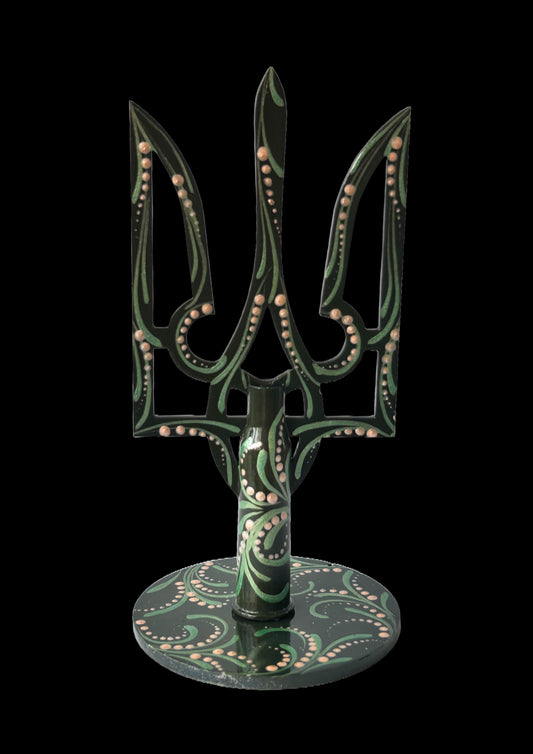 Small tryzub with bullet cartridge. (294)