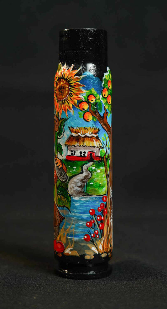 Escena de un cuento popular ucraniano dibujada en un proyectil de 30 mm