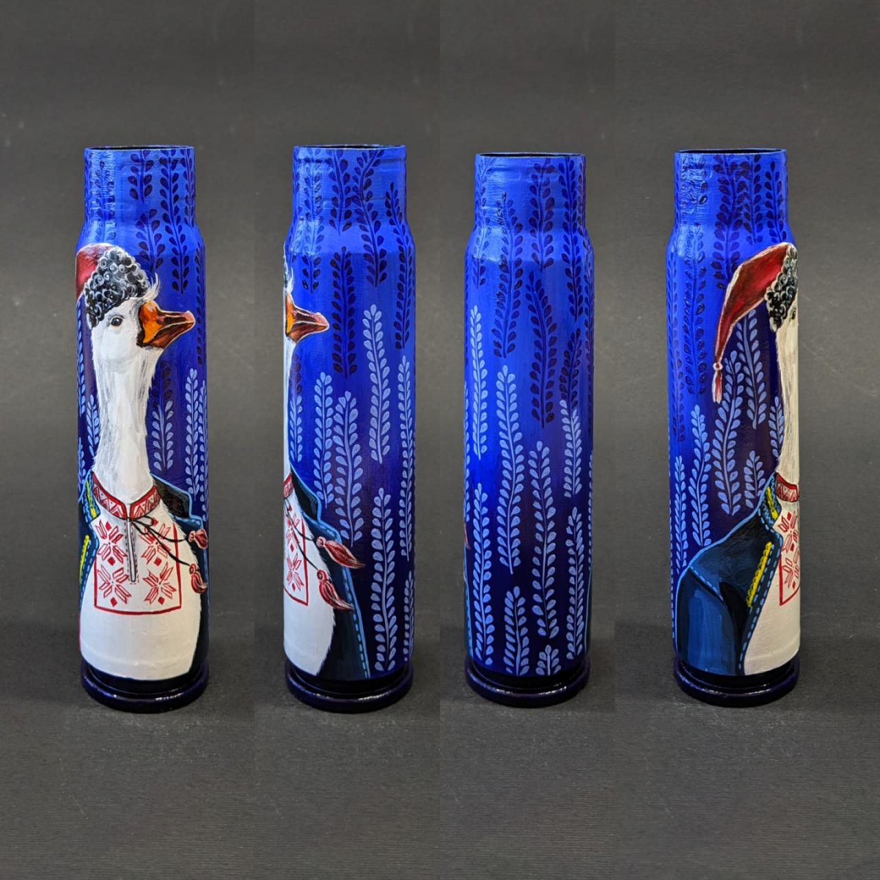 Ukrainian Goose, painted on 30mm shell. (1144 CR)