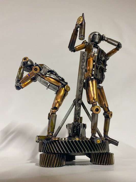 Ukrajinští vojáci střílející minometný granát. (~30cm vysoký)