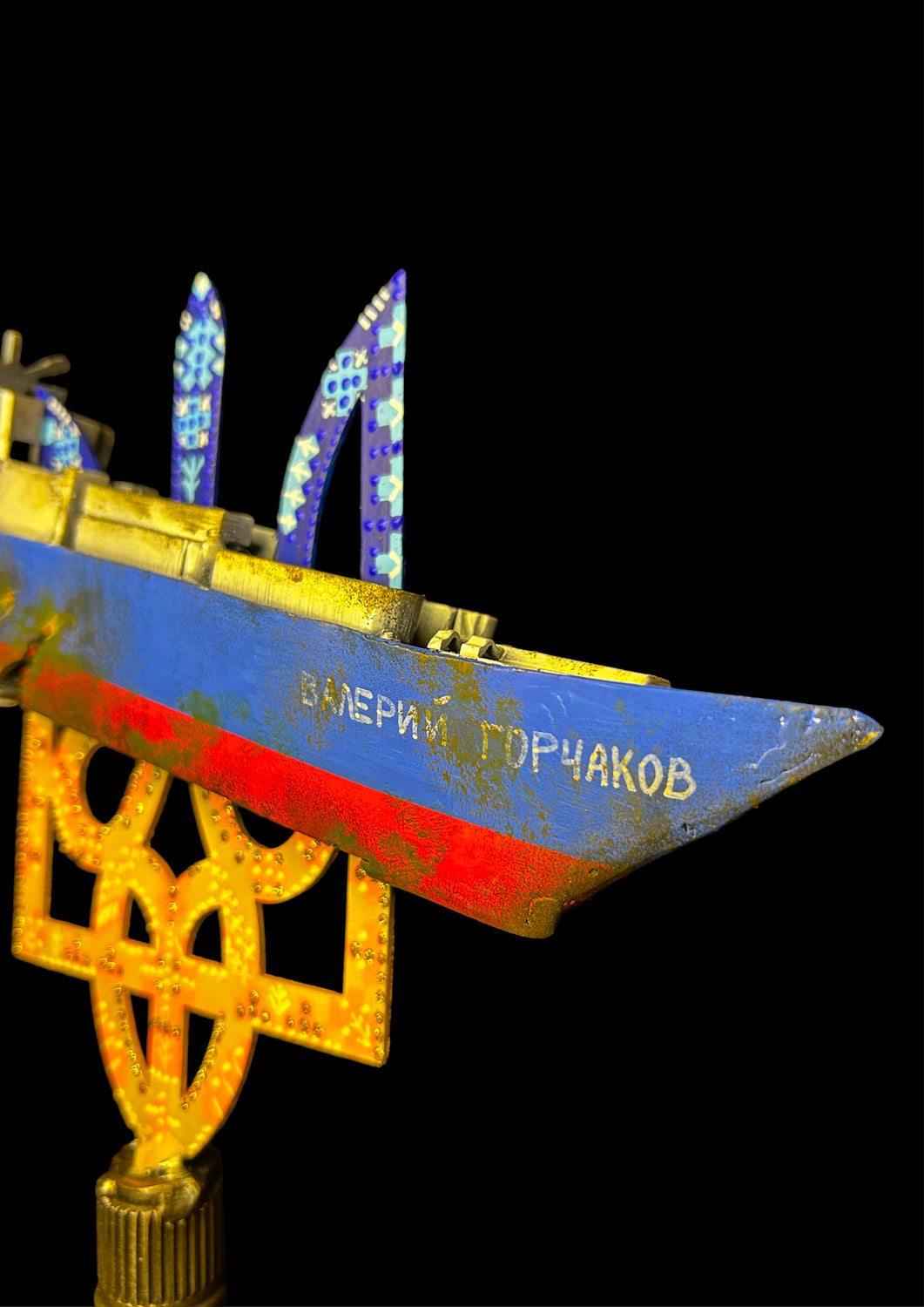 Russian oil tanker model impaled on 36cm tall Tryzub sculpture by Hisoshi Art Studio and Anastasiya Leonova