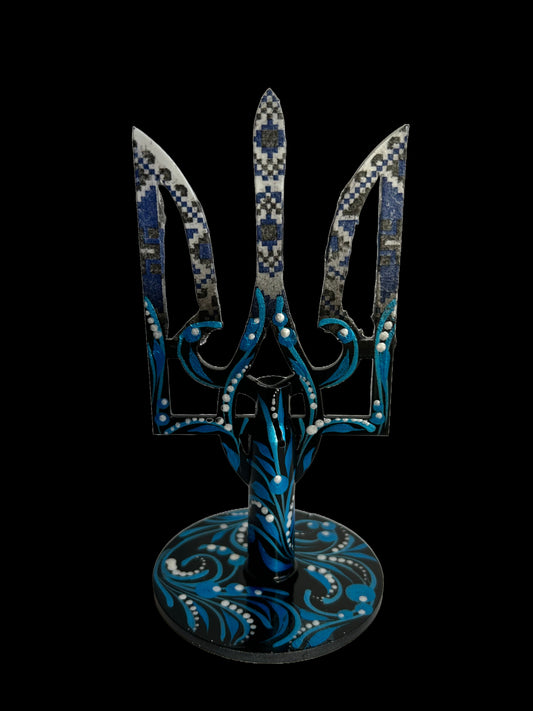 Small tryzub with bullet cartridge. (1007)