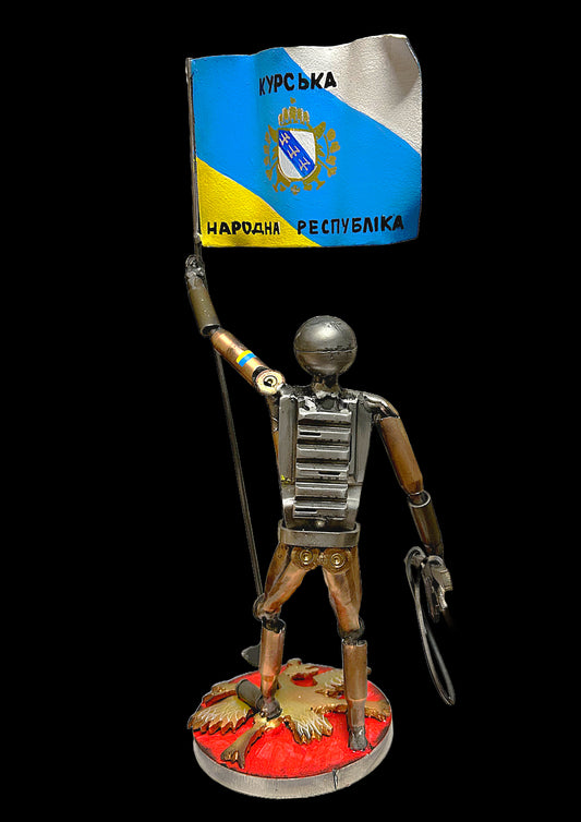 Soldat ucrainean cu steagul Republicii Independente Kursk. (36x12cm. ÎxL)