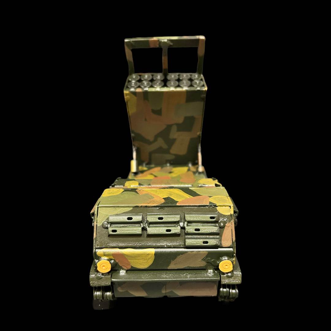 "Tak Tyskland." M270 Multiple Launch Rocket System 27x12x23cm (LxBxH)