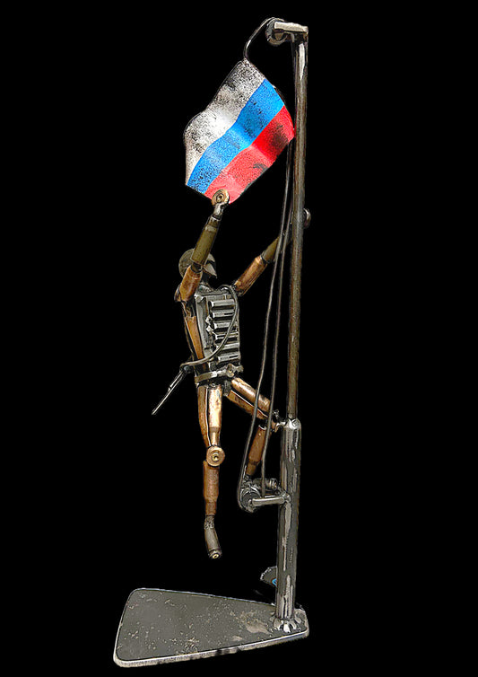 Soldat ucrainean smulgând cârpa orkului. (47x15cm - ÎxL).