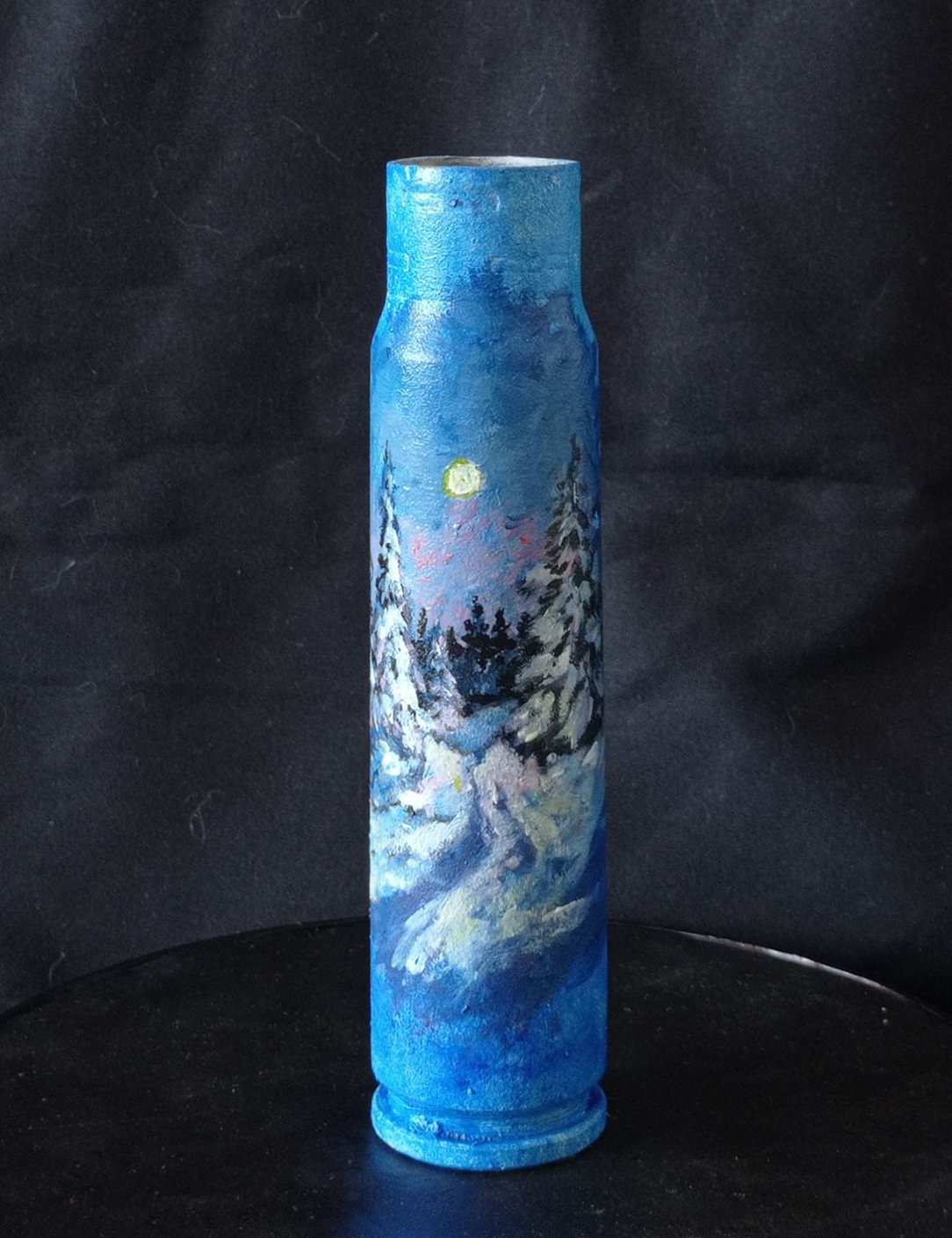 x30mm shell with winter scene painting by Ukrainian artist Mila Yakovleva
