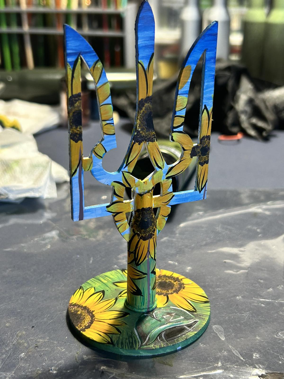 Kleiner Tryzub mit Patronenhülse. (1075 AL)