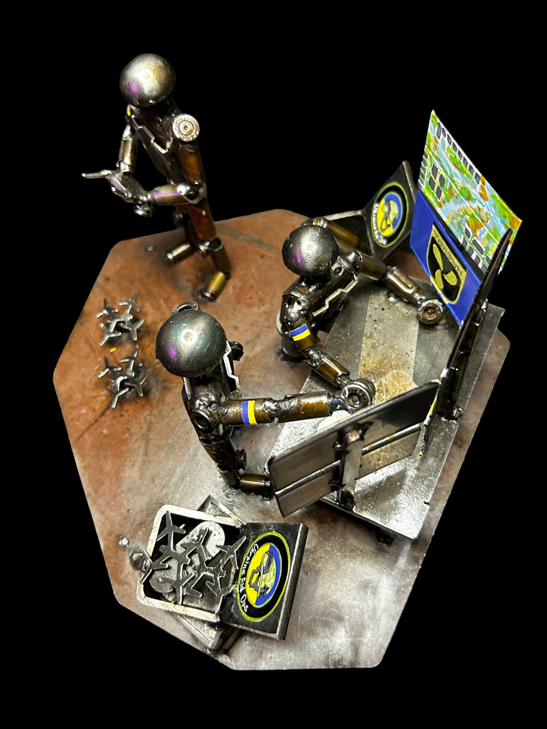 태풍 부대 작전 수행 중. (1198 HS)