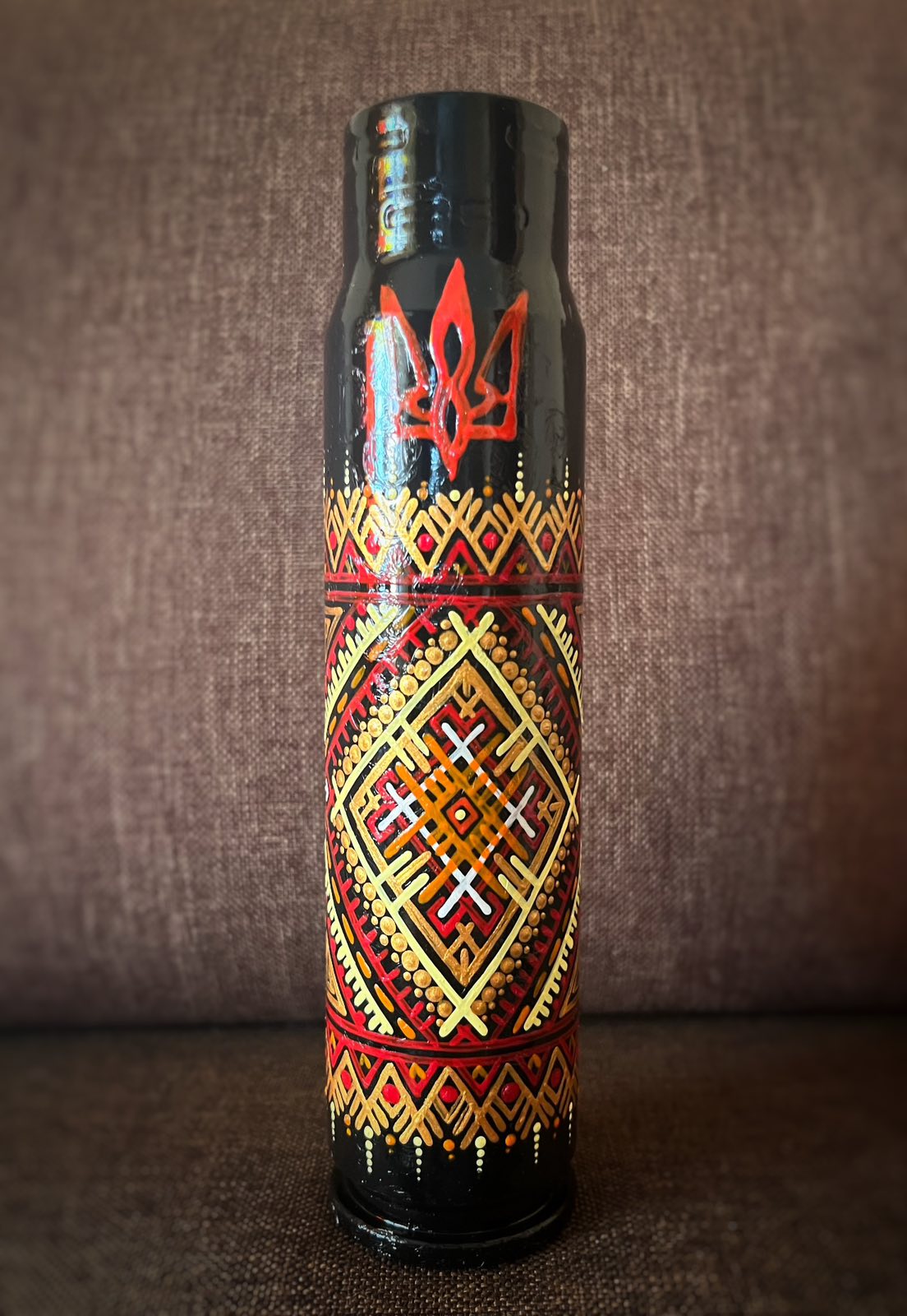 30mm spent shell with drawing of a patterns. (1141 MS)