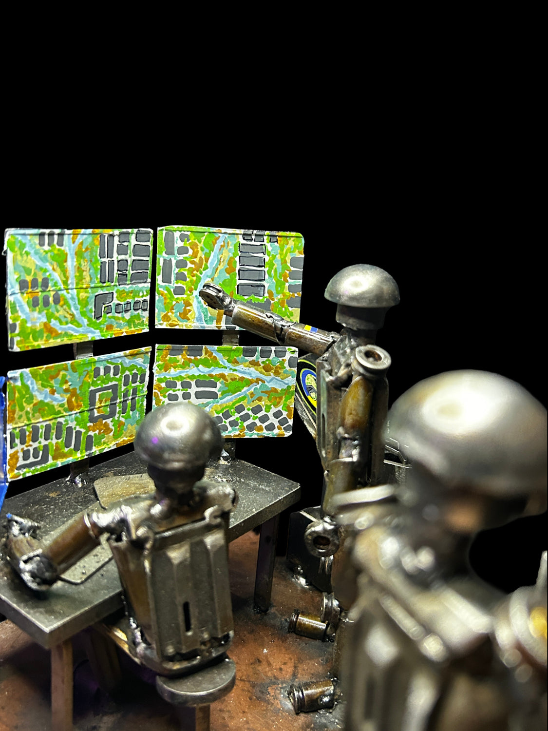 태풍 부대 작전 수행 중. (1198 HS)