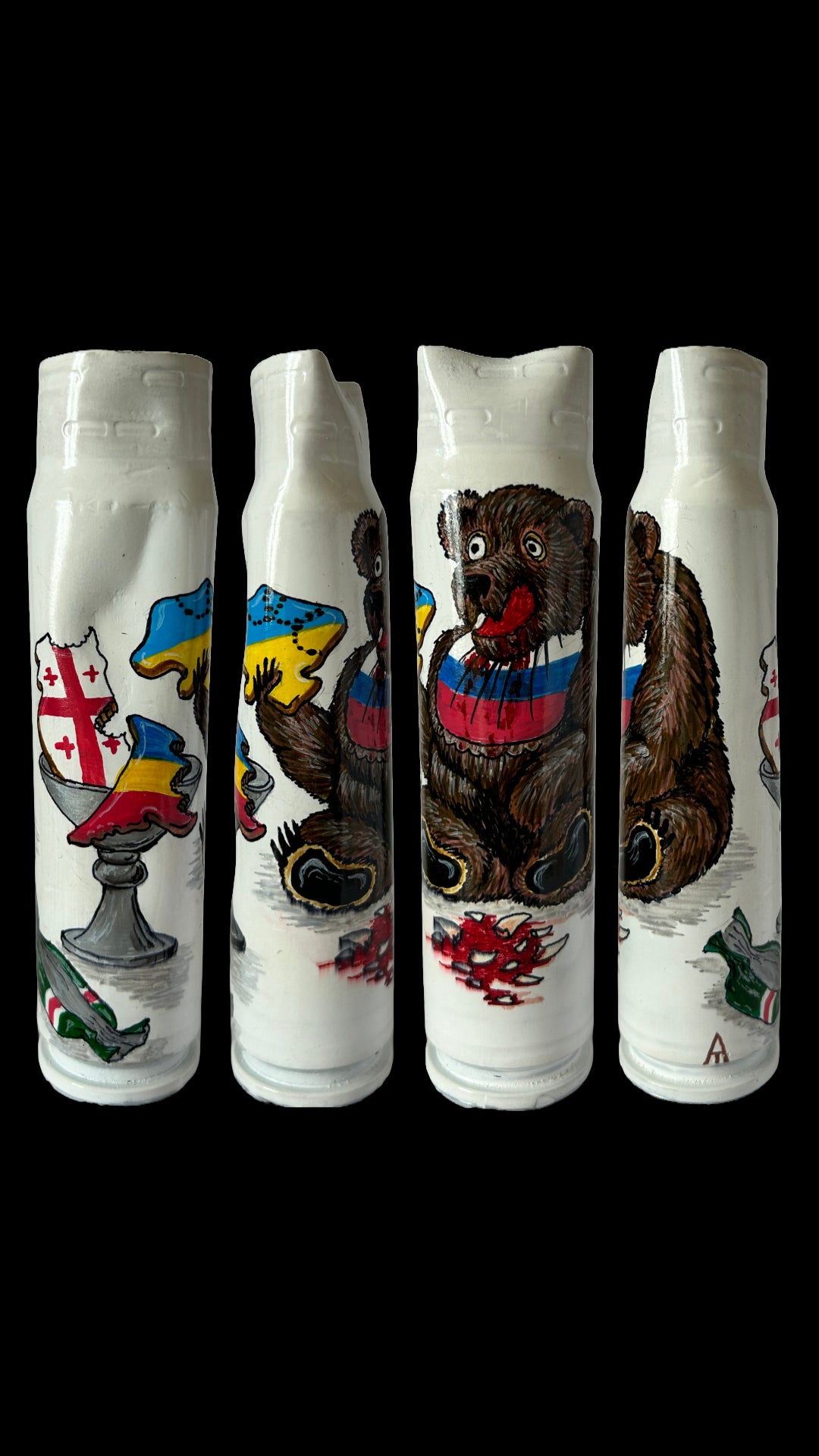 Der russische Bär hat alle seine Zähne verloren, indem er seine Nachbarn gebissen hat. (1094 TL)