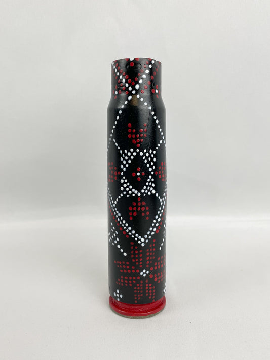 Obus de 30 mm avec motifs peints. (1249 AH)