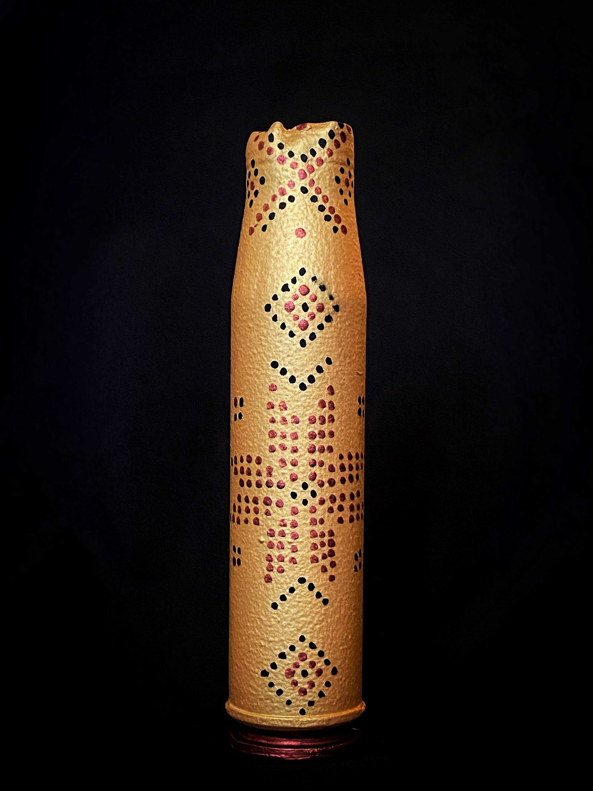 23mm shell with intricate patterns, 15cm tall artwork by Anna Huliaieva