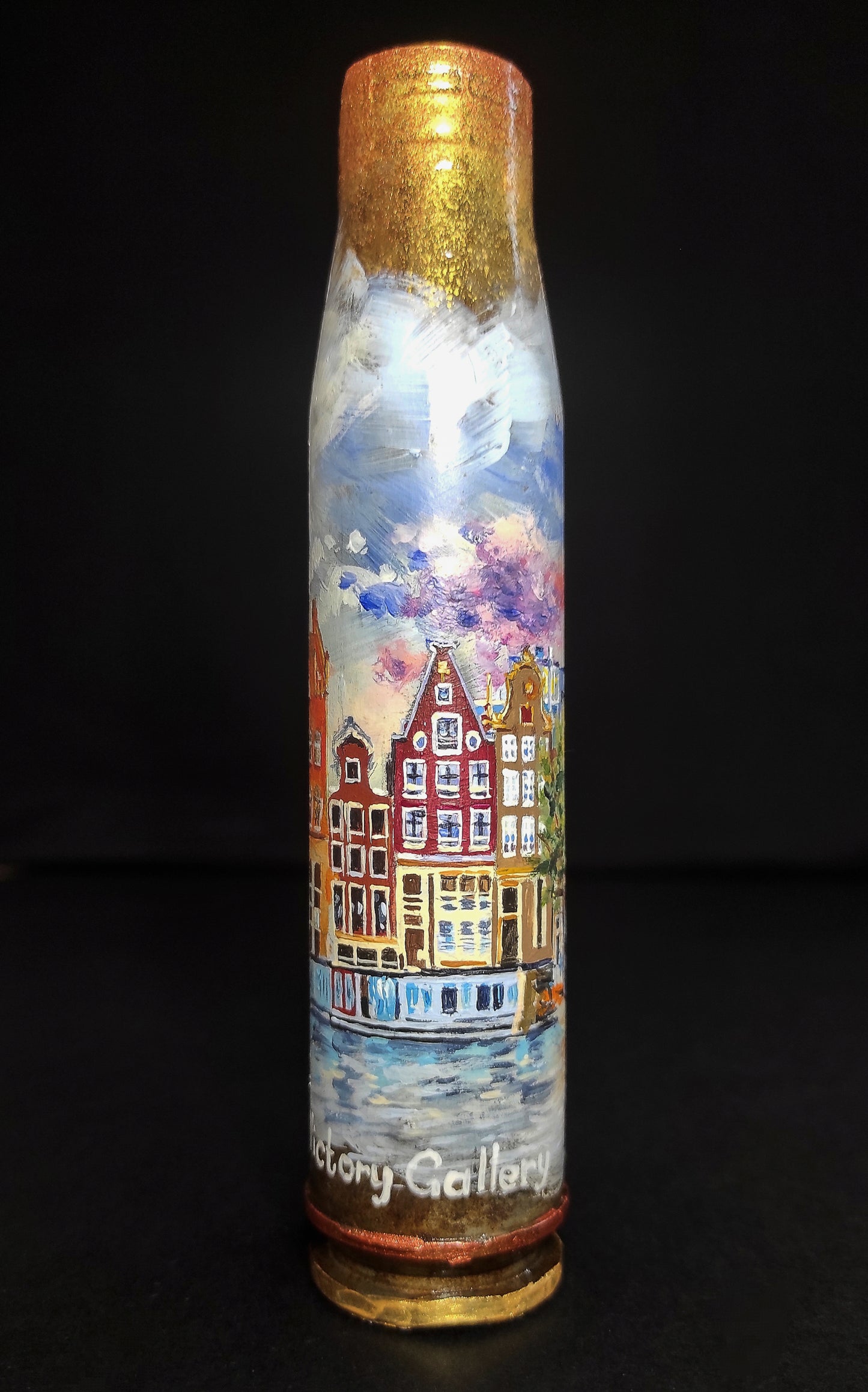 "Thank you Netherlands". Painted on 23mm shell (15cm tall).