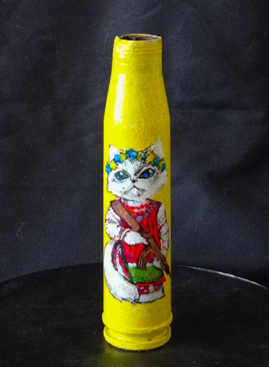 30mm shell with drawing of kittie soldier. (#216)
