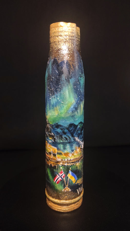 "Thank you Norway". Painted on 23mm shell (15cm tall).