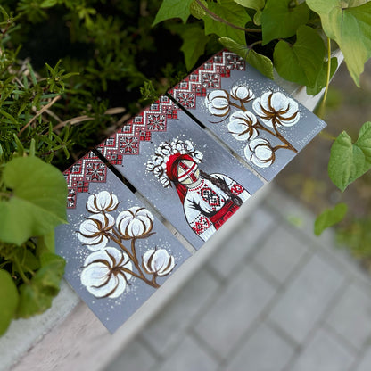 Tríptico, Motanka con algodón. (10x15cm). (1097 AL)