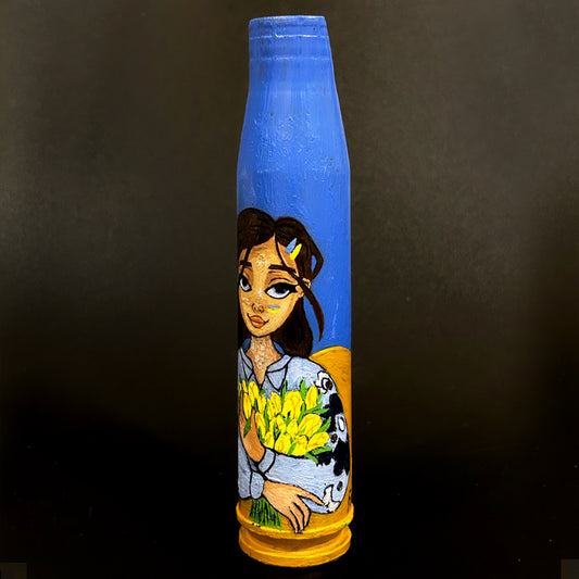 30mm shell with drawing of Ukrainian Girl (#702)