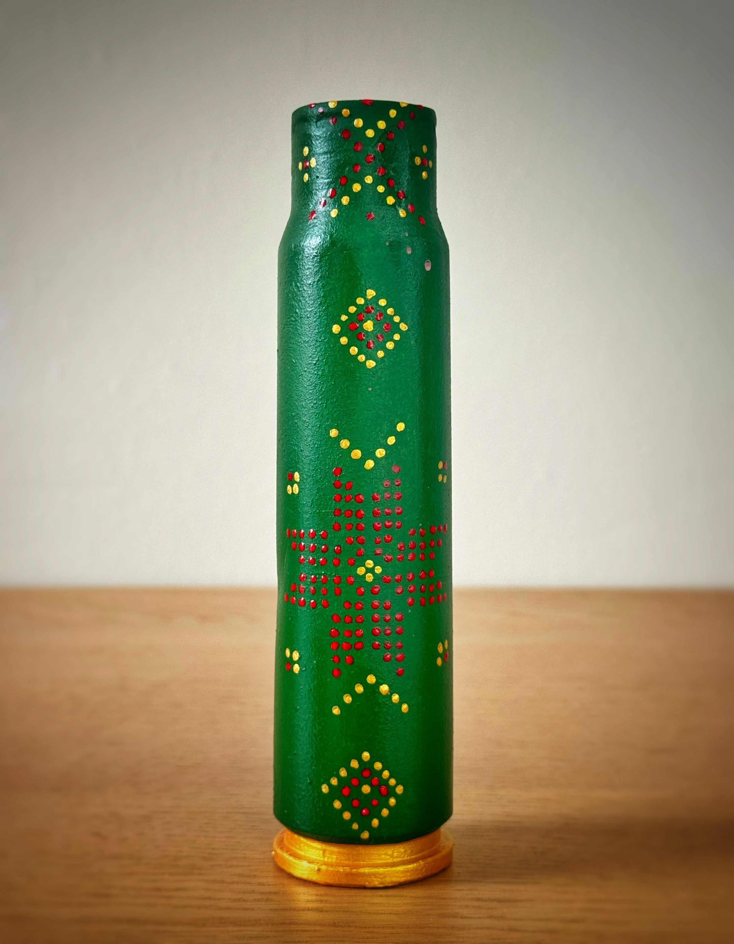 Proiectil de 30 mm cu modele pictate. (1383 AH)