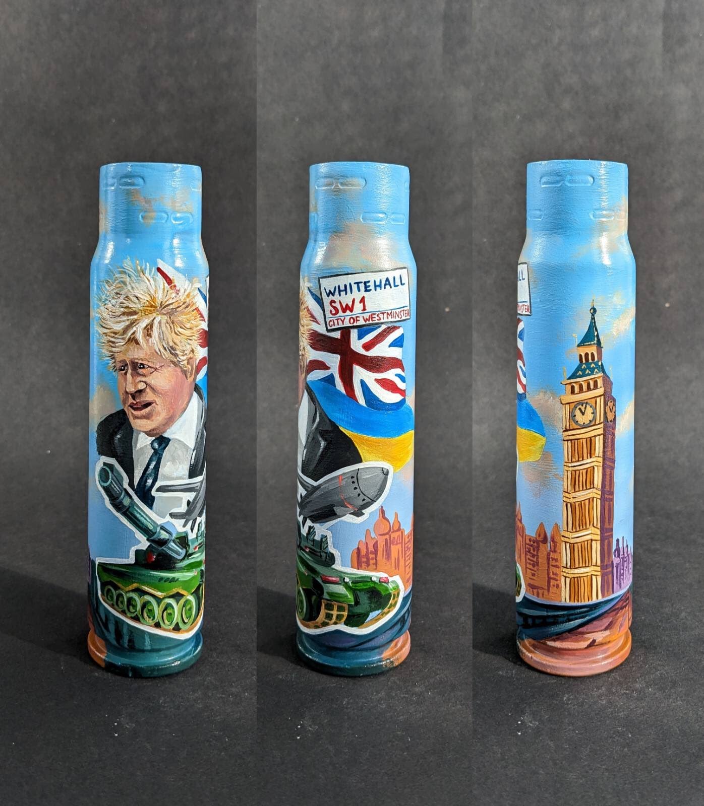 Calotta da 30 mm "Grazie Regno Unito - Boris Johnson". (16,5 cm di altezza)