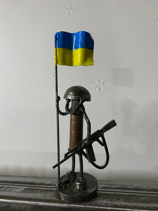 Mini-Soldier with Flag (17cm tall.)