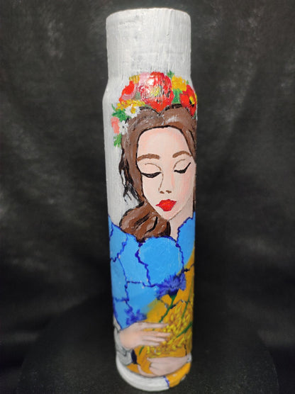 Ukrainian Girl painted on 30mm shell (#718). Painted by Julia Seminoh.