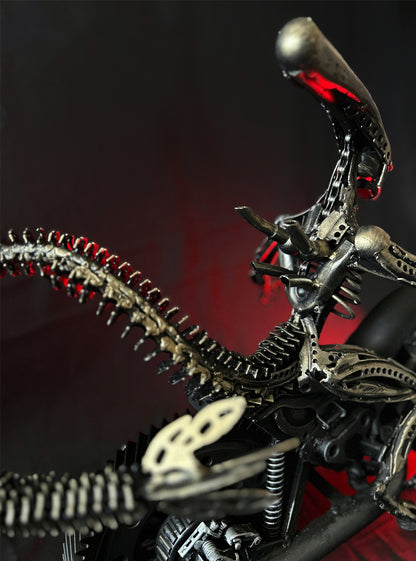 Alien on Motorcyle 75x52x25 (LxHxW) (1119 HS)