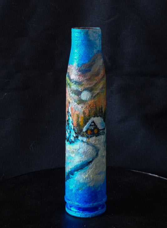 30mm Shell with drawing of winter scene (#215)