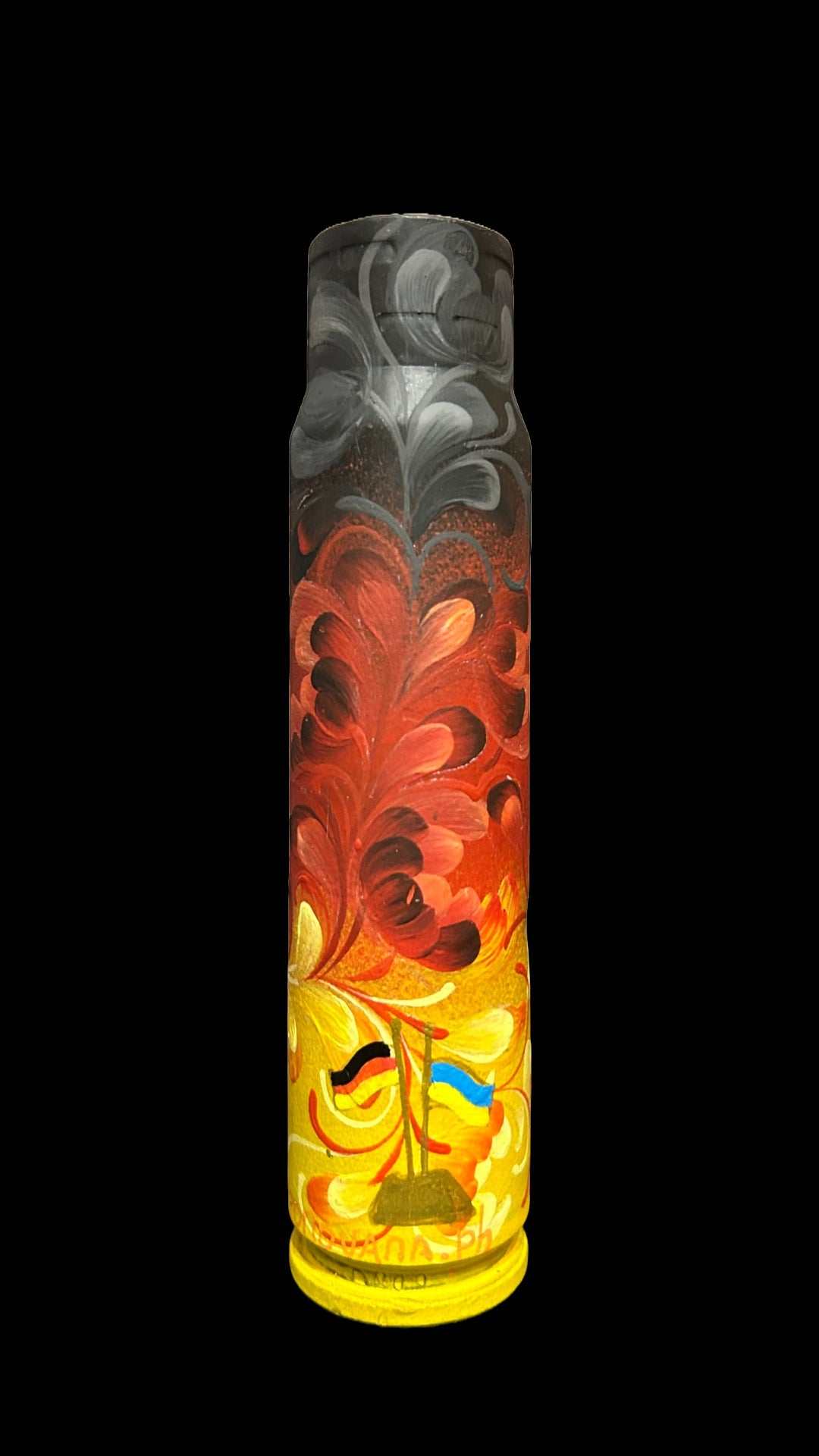 Germany 30mm shell painted in German flag colors standing 16.5cm tall