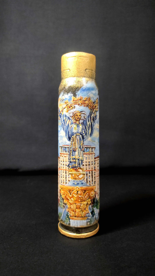 Independence Monument painted on 30mm shell by Inna Zubok
