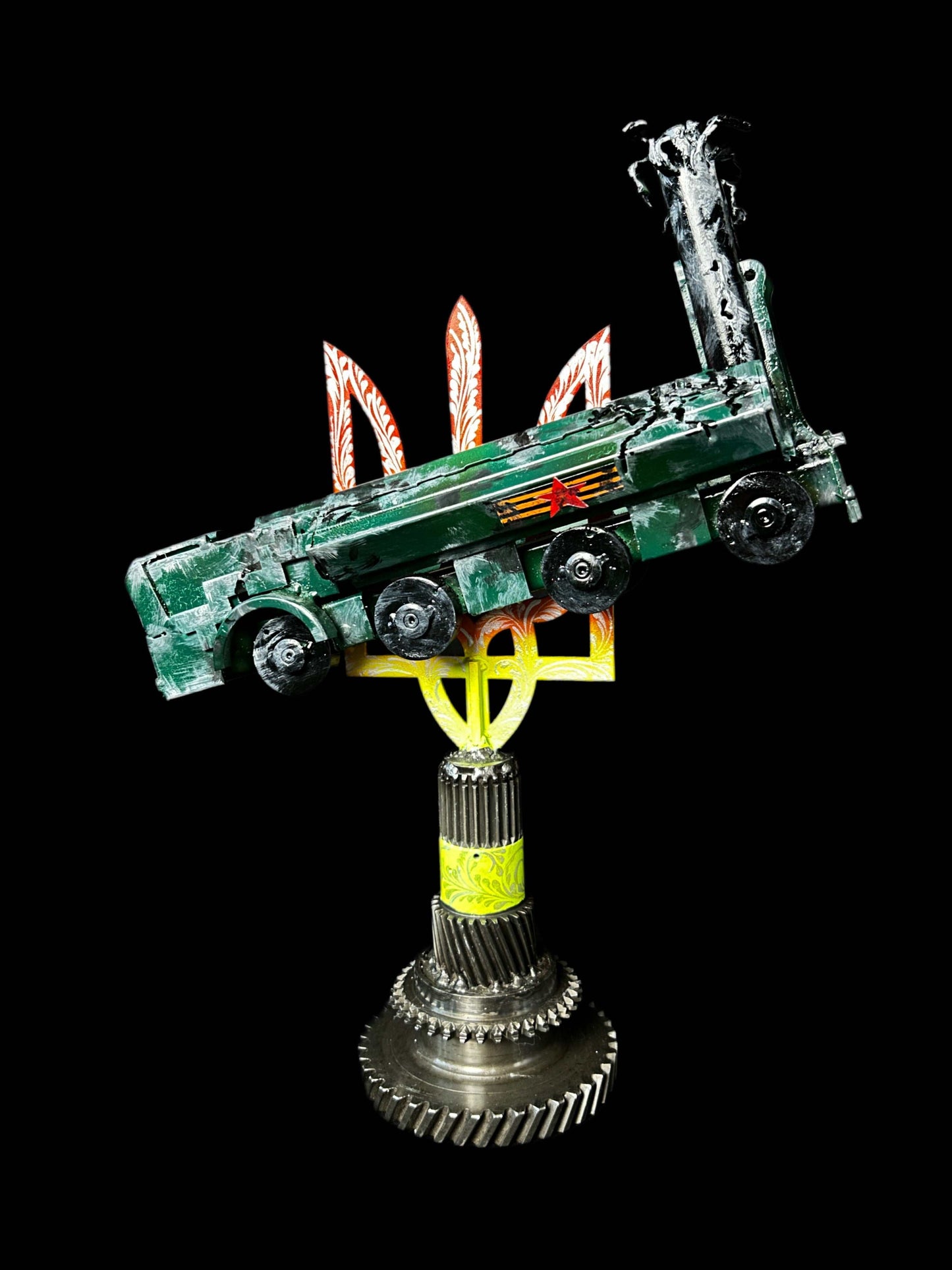 Destroyed K-300P Bastion-P model impaled on Tryzub sculpture with size details