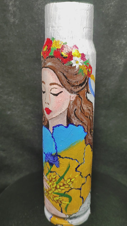 Ukrainian Girl painted on 30mm shell (#718). Painted by Julia Seminoh.