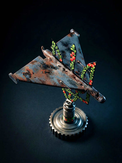 Shahed drone impaled on Tryzub sculpture by Hisoshi Art Studio and Catherine Ruban
