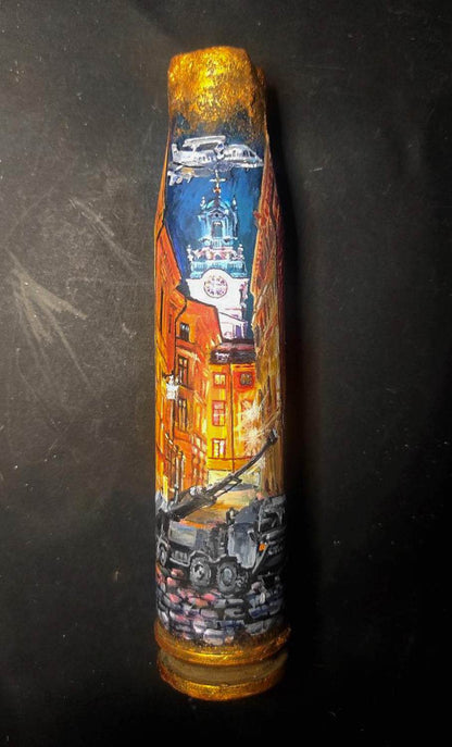30mm shell with painted drawing of Gamla stan by Inna Zubok titled Thank you Sweden