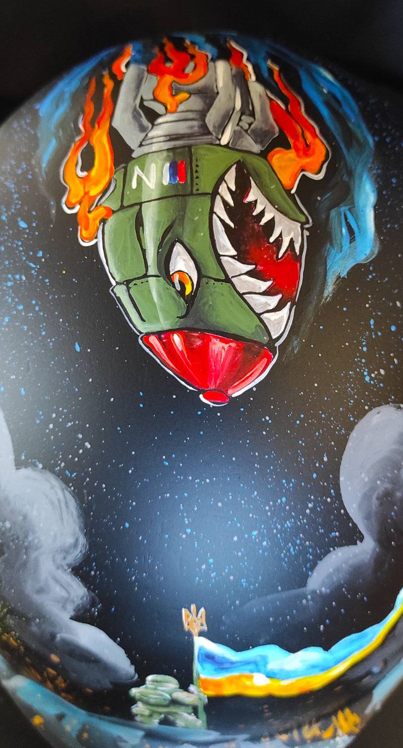 Ukrainian Anti-Air defense systems artwork on ork's helmet by Tanya Shacun